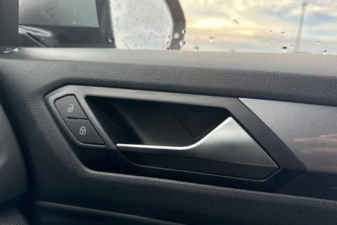 21 of 42 for VOLKSWAGEN T-ROC 1.5 TSI Style 5dr DSG