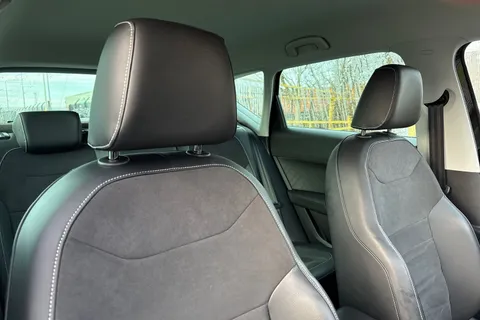 24 of 44 for SEAT Ateca 1.5 TSI EVO XPERIENCE Edition DSG Euro 6 (s/s) 5dr