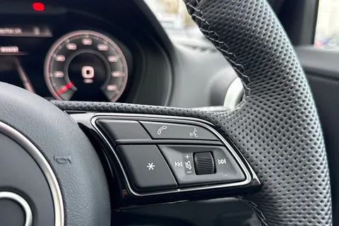  Audi Q2 1.0 TFSI 30 Black Edition Euro 6 (s/s) 5dr Thumbnail #26