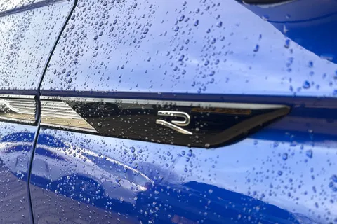 DF23CUV Volkswagen Tiguan 2.0 TSI 320 4Motion R 5dr DSG **PAN ROOF + WINTER PACK** Thumbnail #28