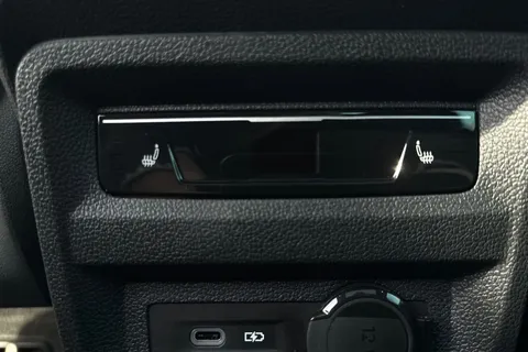 DF23CUV Volkswagen Tiguan 2.0 TSI 320 4Motion R 5dr DSG **PAN ROOF + WINTER PACK** Thumbnail #33