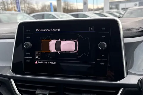 36 of 42 for VOLKSWAGEN T-ROC 1.5 TSI Style 5dr DSG