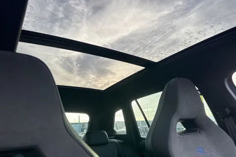 DF23CUV Volkswagen Tiguan 2.0 TSI 320 4Motion R 5dr DSG **PAN ROOF + WINTER PACK** Thumbnail #49