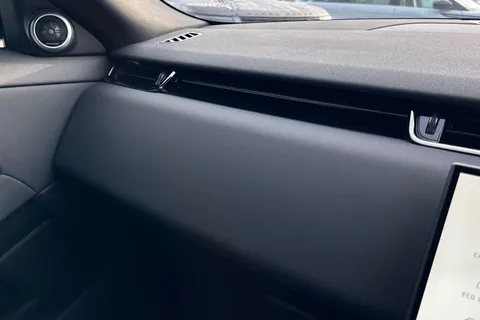 KR74EVF Land Rover Range Rover Evoque 2.0 D200 Dynamic SE 5dr Thumbnail #48