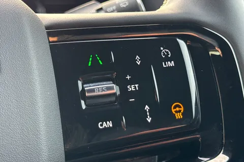 KR74EVF Land Rover Range Rover Evoque 2.0 D200 Dynamic SE 5dr Thumbnail #49