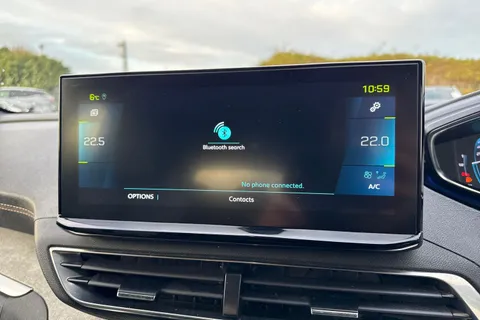 50 of 66 for PEUGEOT 3008 1.6 13.2kWh GT e-EAT Euro 6 (s/s) 5dr