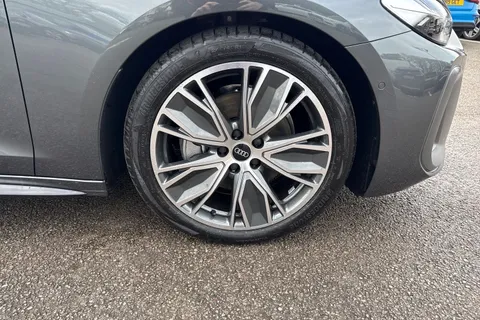 9 of 51 for Audi A5 2.0 TFSI S line Saloon S Tronic Euro 6 (s/s) 5dr