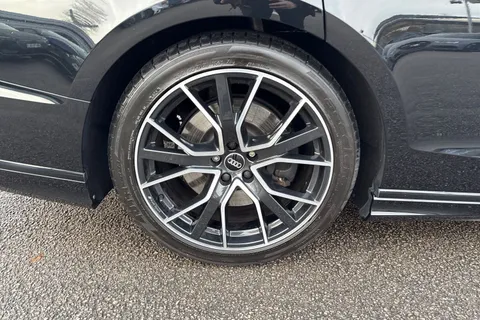 AP70KMX Audi A8 55 TFSI Quattro Black Edition 4dr Tiptronic Thumbnail #11