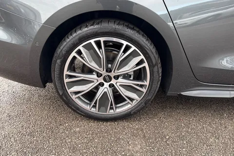 12 of 51 for Audi A5 2.0 TFSI S line Saloon S Tronic Euro 6 (s/s) 5dr