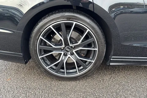 AP70KMX Audi A8 55 TFSI Quattro Black Edition 4dr Tiptronic Thumbnail #13