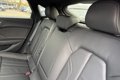 18 of 51 for Audi A5 2.0 TFSI S line Saloon S Tronic Euro 6 (s/s) 5dr