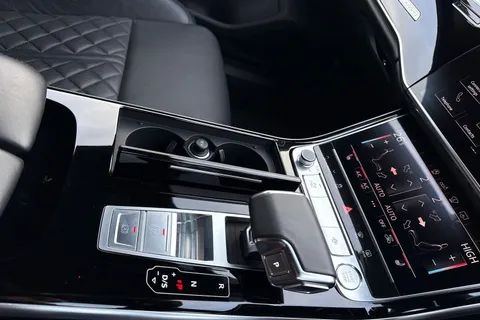 AP70KMX Audi A8 55 TFSI Quattro Black Edition 4dr Tiptronic Thumbnail #23