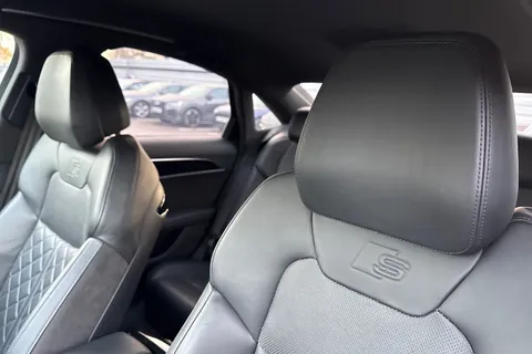 AP70KMX Audi A8 55 TFSI Quattro Black Edition 4dr Tiptronic Thumbnail #24