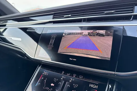 AP70KMX Audi A8 55 TFSI Quattro Black Edition 4dr Tiptronic Thumbnail #31