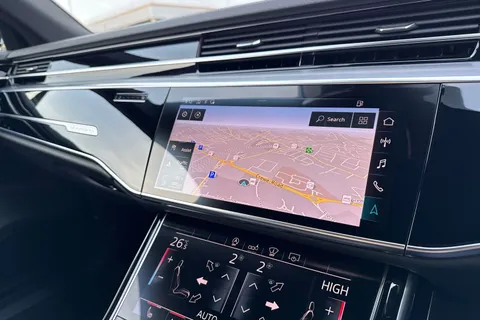 AP70KMX Audi A8 55 TFSI Quattro Black Edition 4dr Tiptronic Thumbnail #38