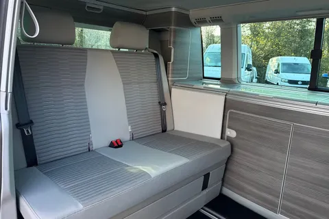 18 of 51 for Volkswagen California Ocean SWB EU6 150 PS 2.0 TDI BMT 7sp DSG