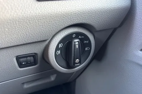 DG21TNV Volkswagen Transporter T28 Panel van Highline SWB 110 PS 2.0 TDI 5sp Manual Thumbnail #25