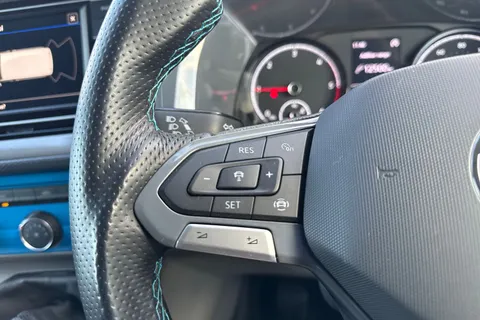 DG21TNV Volkswagen Transporter T28 Panel van Highline SWB 110 PS 2.0 TDI 5sp Manual Thumbnail #27