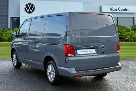 BG74JNK Volkswagen Transporter 2.0TDI 110ps T28 Highline BMT SWB-LED's Thumbnail #2