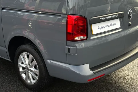 BG74JNK Volkswagen Transporter 2.0TDI 110ps T28 Highline BMT SWB-LED's Thumbnail #7