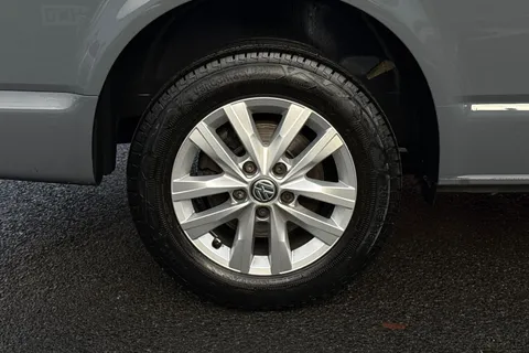 BG74JNK Volkswagen Transporter 2.0TDI 110ps T28 Highline BMT SWB-LED's Thumbnail #9