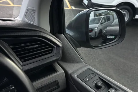 BG74JNK Volkswagen Transporter 2.0TDI 110ps T28 Highline BMT SWB-LED's Thumbnail #20