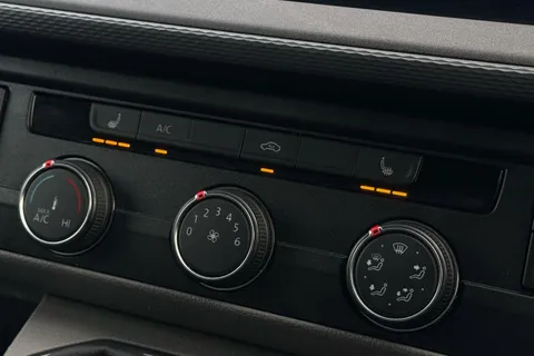 BG74JNK Volkswagen Transporter 2.0TDI 110ps T28 Highline BMT SWB-LED's Thumbnail #21