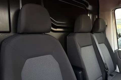 BV25SMO Volkswagen Crafter 2.0 TDI 140PS Commerce High Roof-Business Pack Thumbnail #23