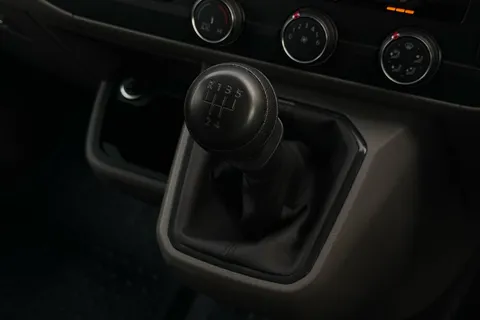 BG74JNK Volkswagen Transporter 2.0TDI 110ps T28 Highline BMT SWB-LED's Thumbnail #22