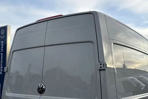 BV25SMO Volkswagen Crafter 2.0 TDI 140PS Commerce High Roof-Business Pack Thumbnail #31