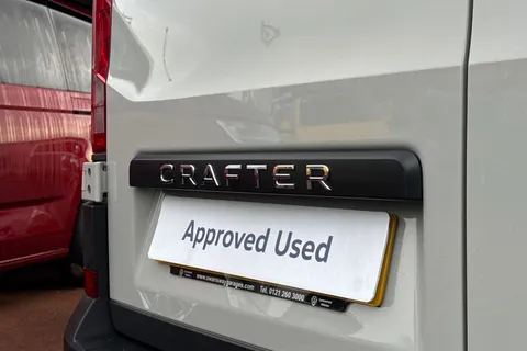 BV25SMO Volkswagen Crafter 2.0 TDI 140PS Commerce High Roof-Business Pack Thumbnail #33