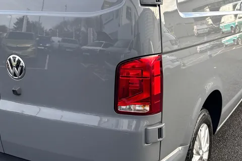 BG74JNK Volkswagen Transporter 2.0TDI 110ps T28 Highline BMT SWB-LED's Thumbnail #35