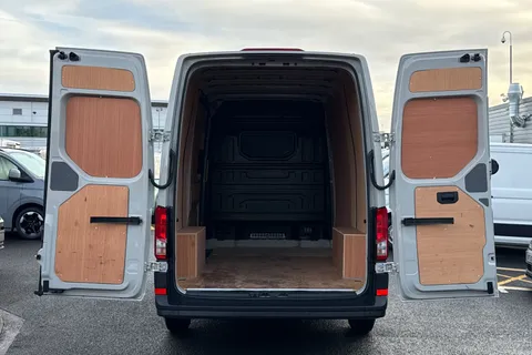 BV25SMO Volkswagen Crafter 2.0 TDI 140PS Commerce High Roof-Business Pack Thumbnail #38