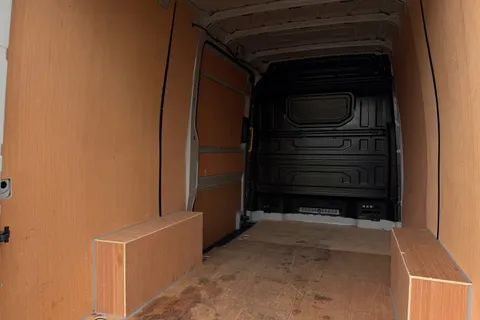 BV25SMO Volkswagen Crafter 2.0 TDI 140PS Commerce High Roof-Business Pack Thumbnail #39