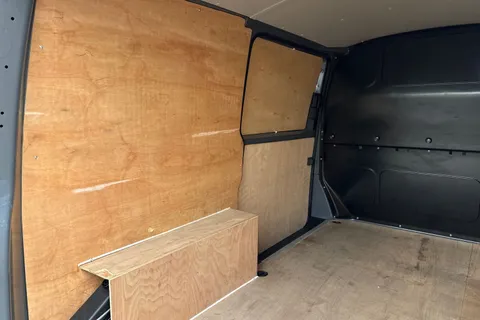 BG74JNK Volkswagen Transporter 2.0TDI 110ps T28 Highline BMT SWB-LED's Thumbnail #40