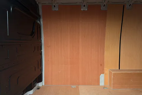 BV25SMO Volkswagen Crafter 2.0 TDI 140PS Commerce High Roof-Business Pack Thumbnail #44