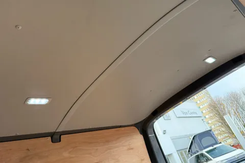 BG74JNK Volkswagen Transporter 2.0TDI 110ps T28 Highline BMT SWB-LED's Thumbnail #47