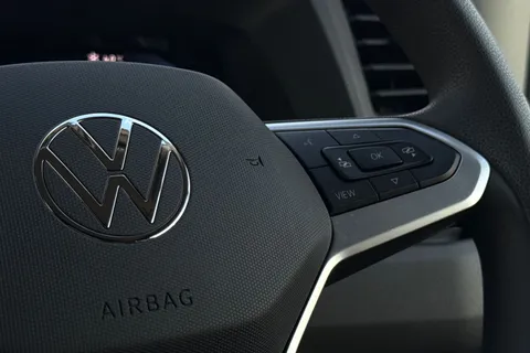 BV25SMO Volkswagen Crafter 2.0 TDI 140PS Commerce High Roof-Business Pack Thumbnail #55