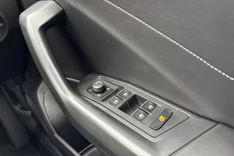 DE74UOL Volkswagen T-Roc 2.0 TDI 150 EVO R-Line 5dr DSG ⭐Low TAX £195 a year⭐ Thumbnail #22