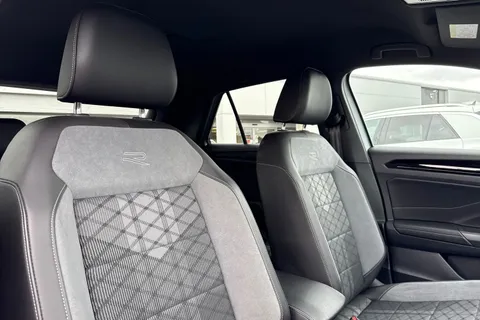 DE74UOL Volkswagen T-Roc 2.0 TDI 150 EVO R-Line 5dr DSG ⭐Low TAX £195 a year⭐ Thumbnail #25