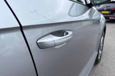 DE74UOL Volkswagen T-Roc 2.0 TDI 150 EVO R-Line 5dr DSG ⭐Low TAX £195 a year⭐ Thumbnail #29