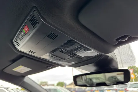 DE74UOL Volkswagen T-Roc 2.0 TDI 150 EVO R-Line 5dr DSG ⭐Low TAX £195 a year⭐ Thumbnail #44