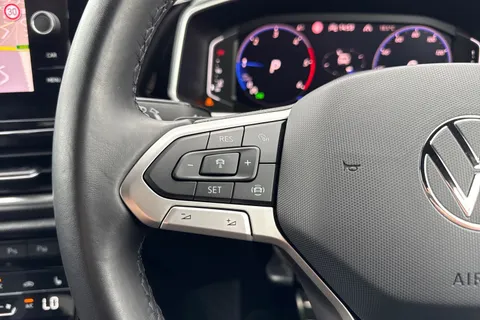 DE74UOL Volkswagen T-Roc 2.0 TDI 150 EVO R-Line 5dr DSG ⭐Low TAX £195 a year⭐ Thumbnail #45