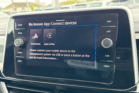 DE74UOL Volkswagen T-Roc 2.0 TDI 150 EVO R-Line 5dr DSG ⭐Low TAX £195 a year⭐ Thumbnail #52