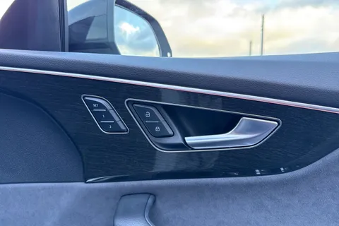 PX75XOD Audi Q8 SUV  Black Edition 50 TDI quattro 286 PS tiptronic Thumbnail #20