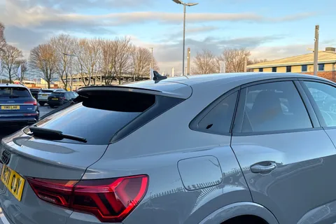 MC71OJY Audi RS Q3 Sport Edition 400 PS S tronic Thumbnail #31