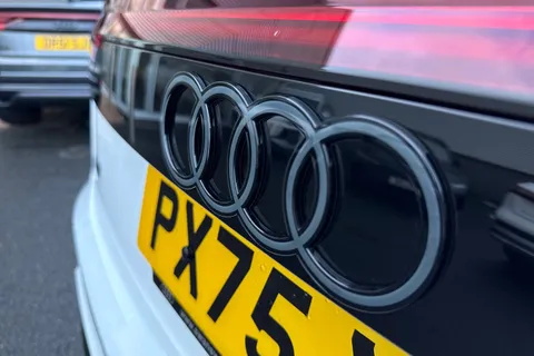 PX75XOD Audi Q8 SUV  Black Edition 50 TDI quattro 286 PS tiptronic Thumbnail #32