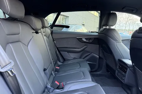 PX75XOD Audi Q8 SUV  Black Edition 50 TDI quattro 286 PS tiptronic Thumbnail #37