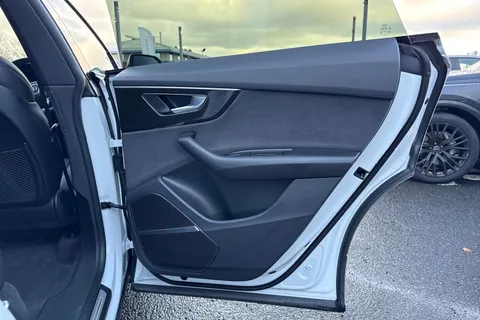 PX75XOD Audi Q8 SUV  Black Edition 50 TDI quattro 286 PS tiptronic Thumbnail #42