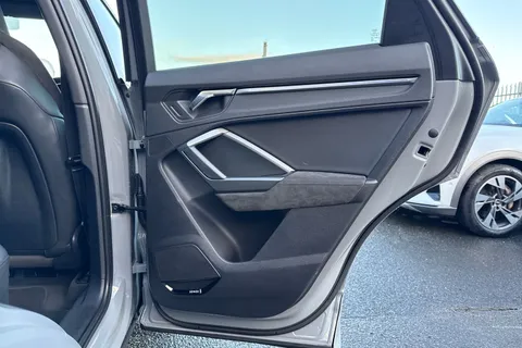 MC71OJY Audi RS Q3 Sport Edition 400 PS S tronic Thumbnail #42